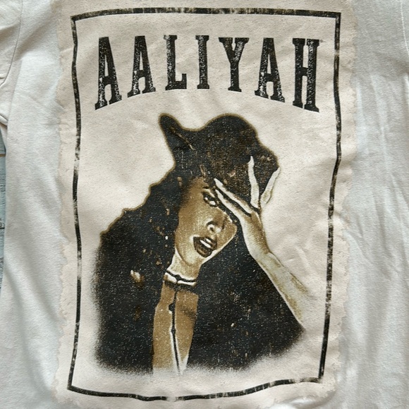 Aaliyah Tops - Aaliyah T-shirt.  NWT